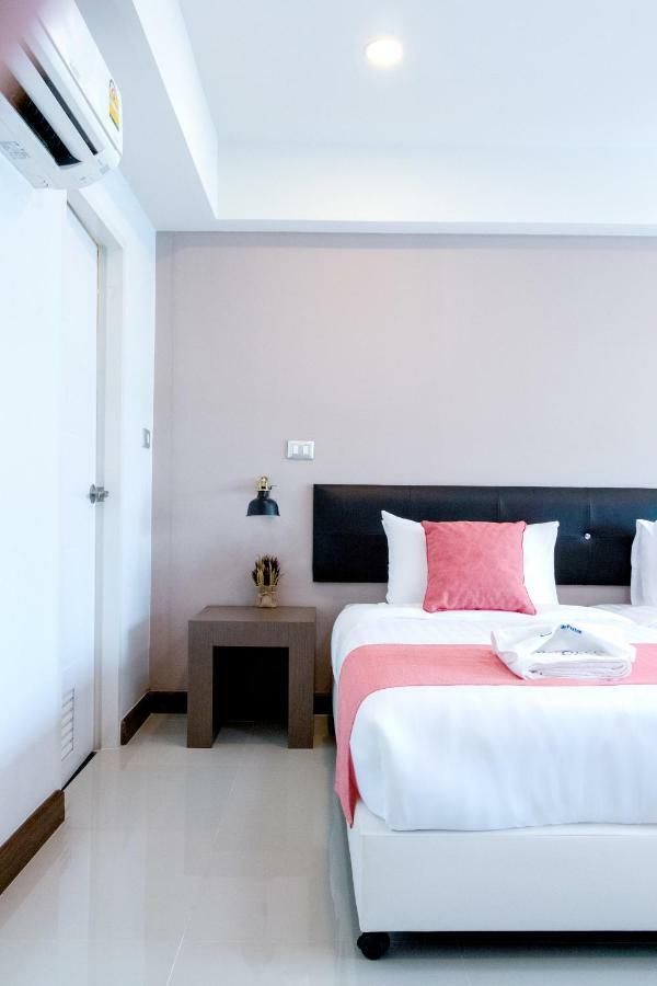 เซ็นเตอร์พาร์ค บาย แพ็กซ์ตัน เชียงใหม่ Hotel ภายนอก รูปภาพ