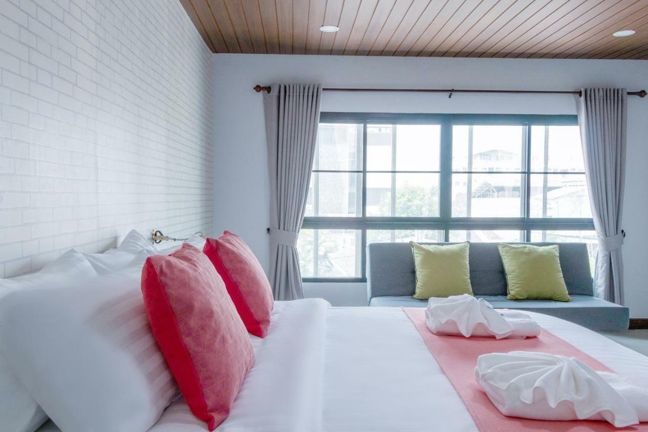 เซ็นเตอร์พาร์ค บาย แพ็กซ์ตัน เชียงใหม่ Hotel ภายนอก รูปภาพ