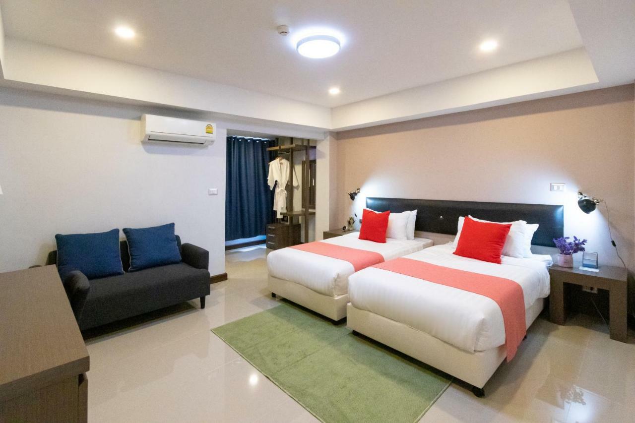 เซ็นเตอร์พาร์ค บาย แพ็กซ์ตัน เชียงใหม่ Hotel ภายนอก รูปภาพ