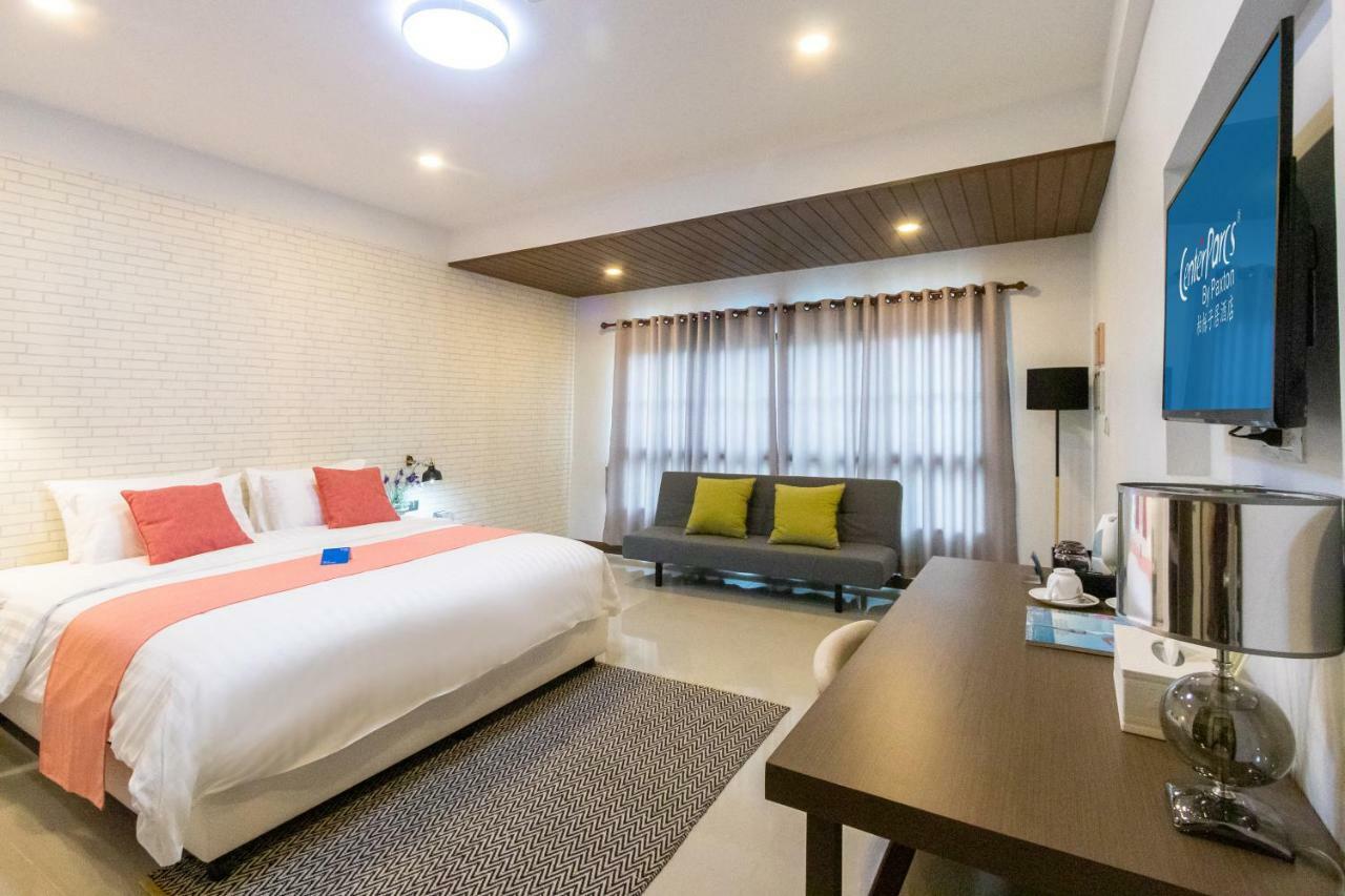 เซ็นเตอร์พาร์ค บาย แพ็กซ์ตัน เชียงใหม่ Hotel ภายนอก รูปภาพ